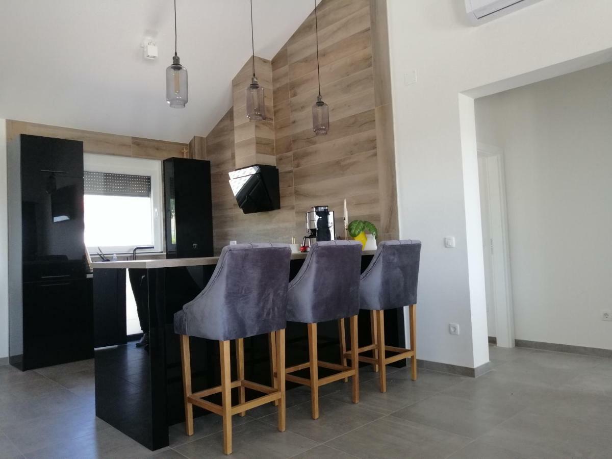 Villa Orao Kaštel Novi Dış mekan fotoğraf