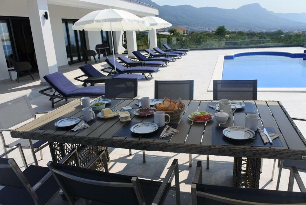 Villa Orao Kaštel Novi Dış mekan fotoğraf